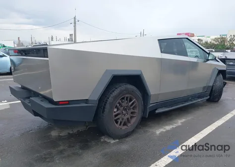 2024 Tesla Cybertruck All-Wheel Drive z USA, uszkodzony, nr VIN 7G2CEHED4RA050983